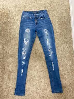 Indigo Rein Size 0 High Rise Button Fly Distressed Skinny Jeans